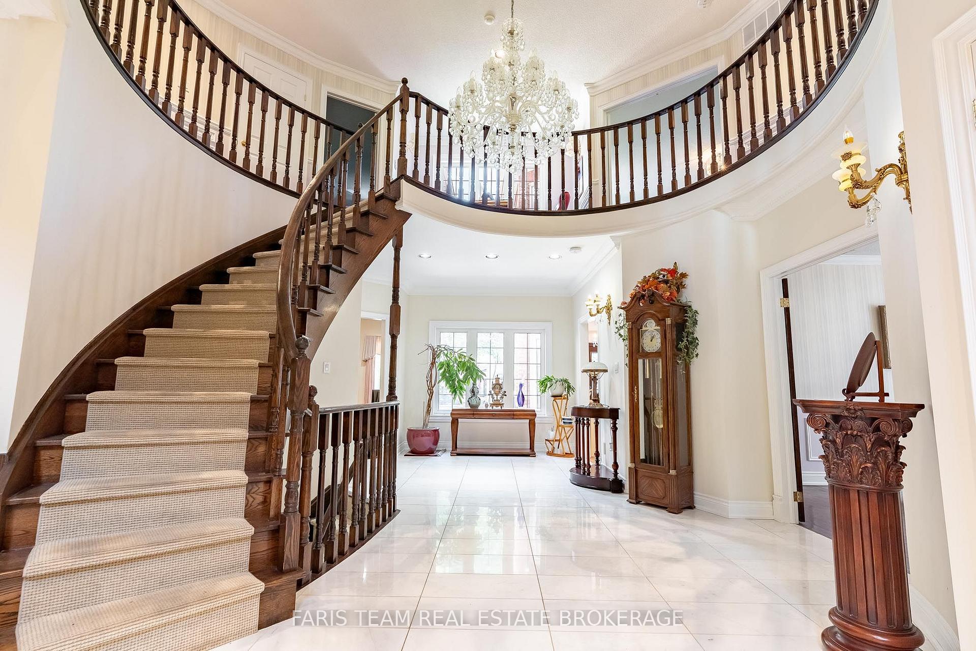 Photo 5 of 15 Clarendon Drive, Richmond Hill, Bayview Hill — HOMEH