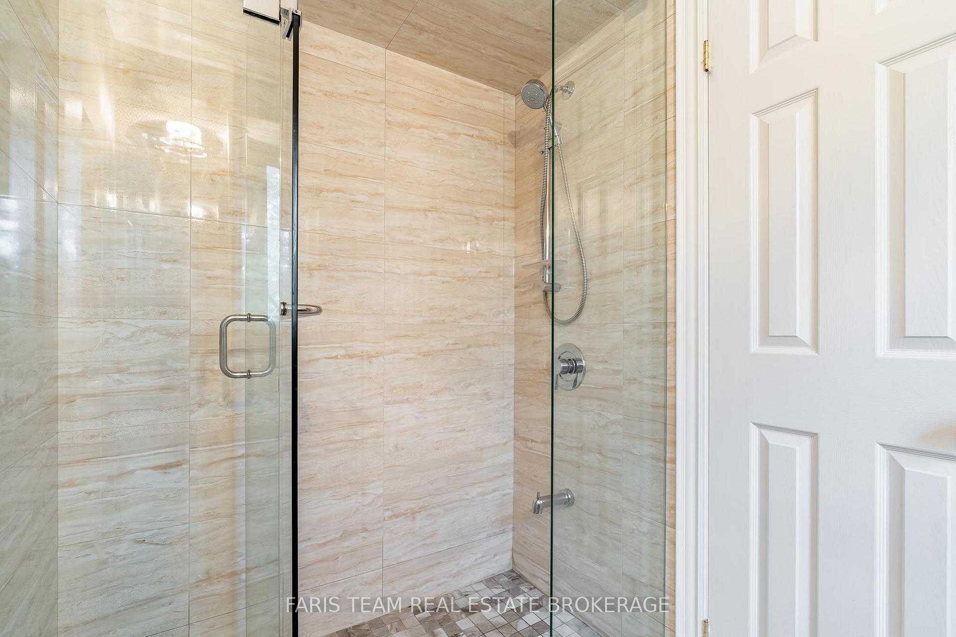 Photo 28 of 15 Clarendon Drive, Richmond Hill, Bayview Hill — HOMEH