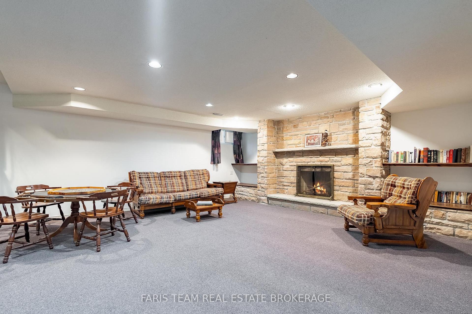 Photo 29 of 15 Clarendon Drive, Richmond Hill, Bayview Hill — HOMEH