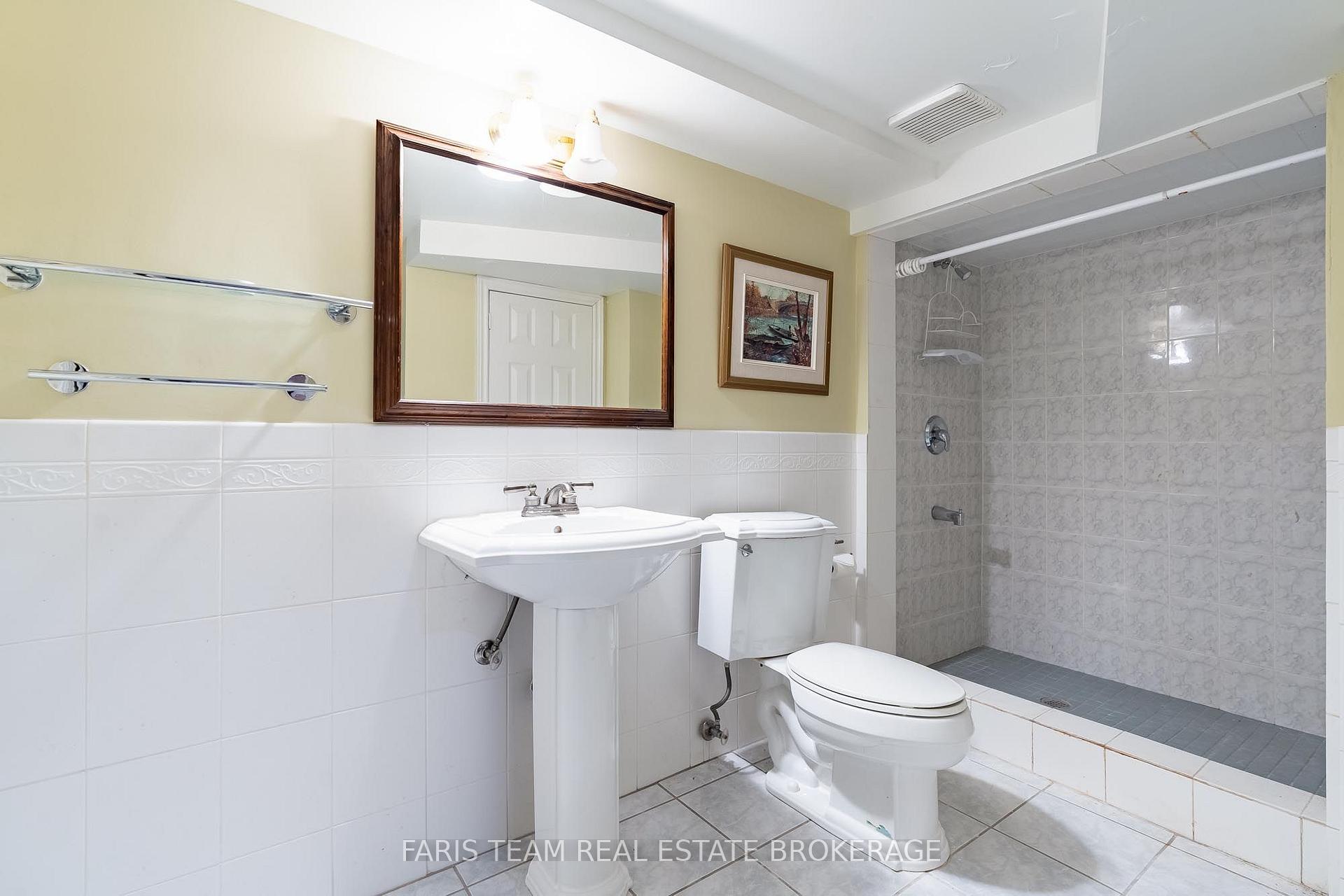 Photo 36 of 15 Clarendon Drive, Richmond Hill, Bayview Hill — HOMEH