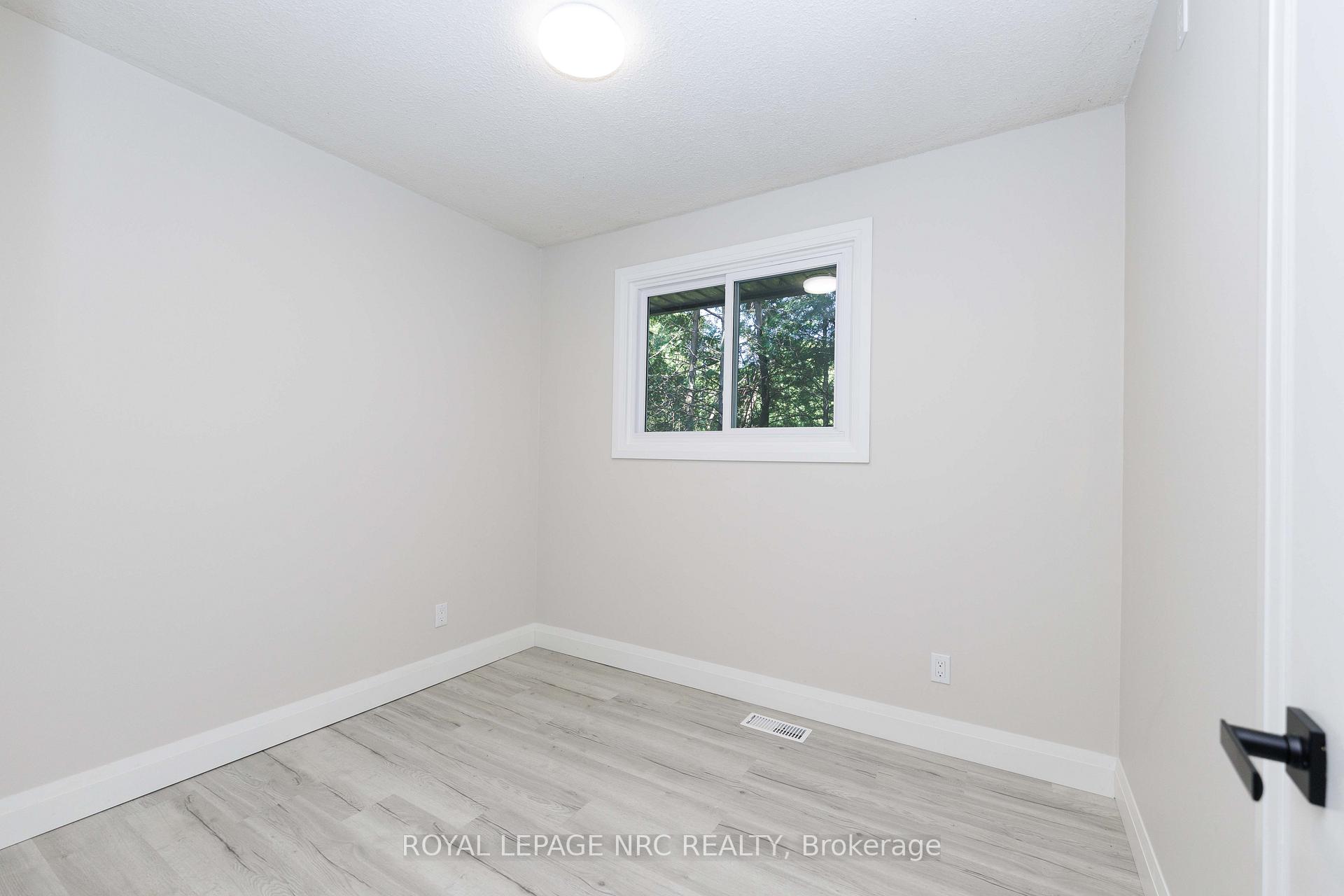 Photo 13 of 3265 Addison Avenue, Niagara Falls, Church's Lane — HOMEH