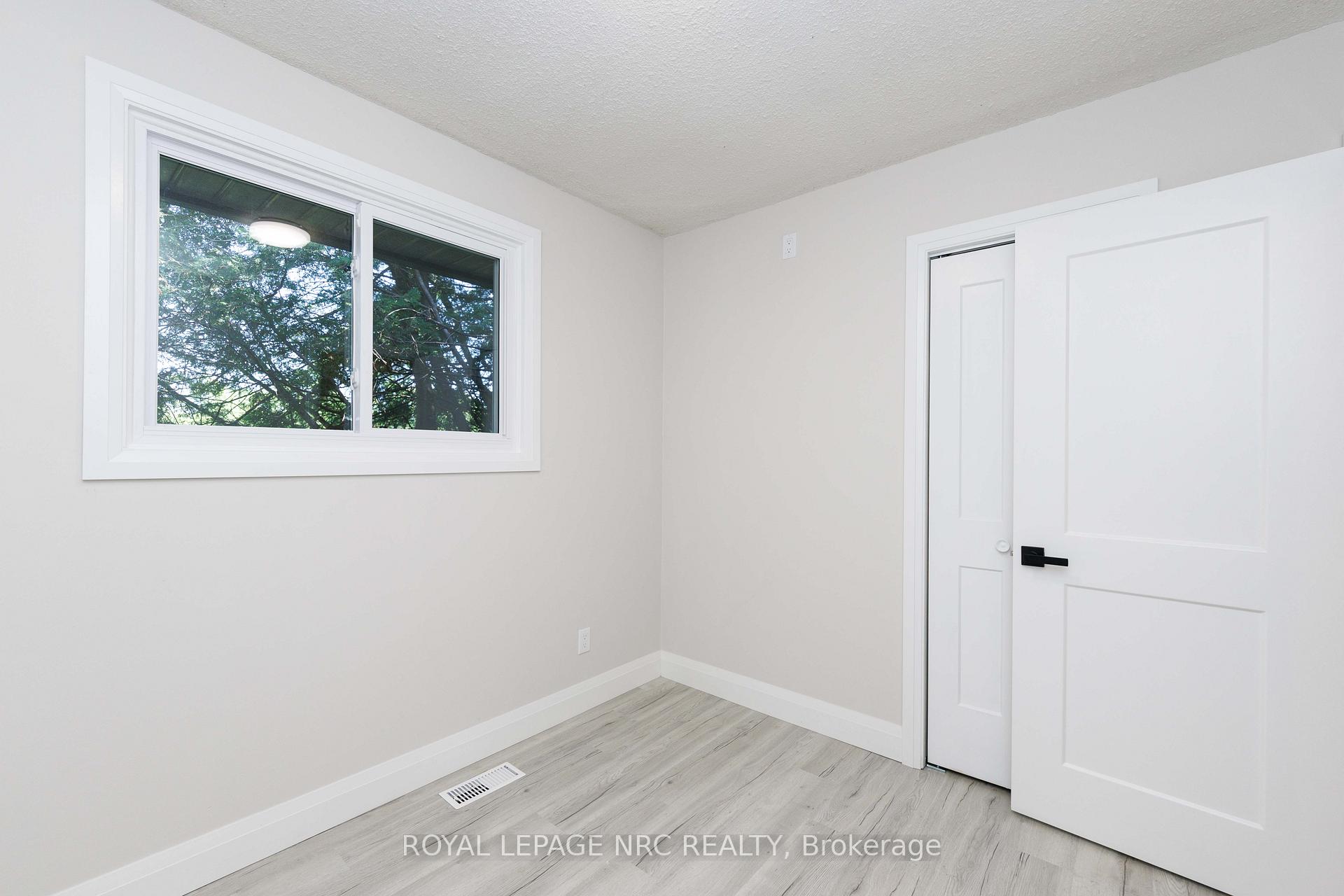 Photo 14 of 3265 Addison Avenue, Niagara Falls, Church's Lane — HOMEH