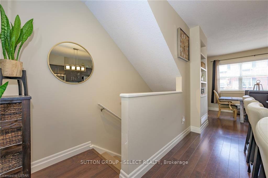 Photo 4 of Unit 3, 1850 Beaverbrook Avenue, London, North M — HOMEH