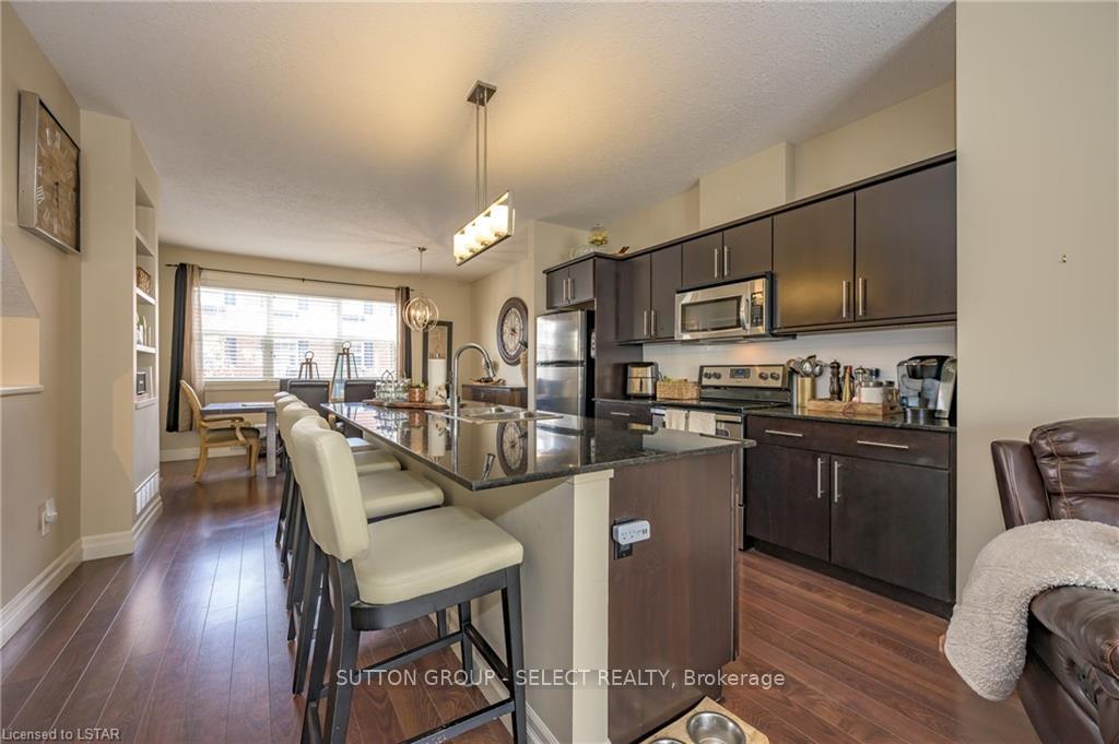 Photo 12 of Unit 3, 1850 Beaverbrook Avenue, London, North M — HOMEH