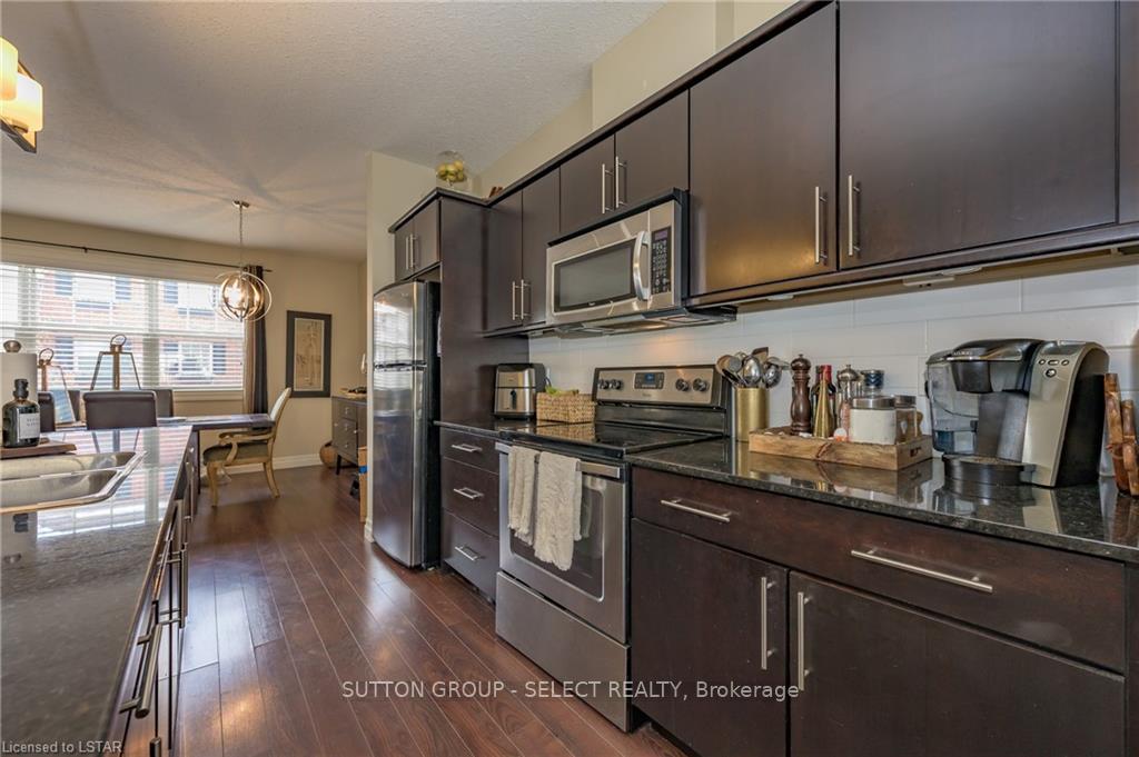 Photo 13 of Unit 3, 1850 Beaverbrook Avenue, London, North M — HOMEH