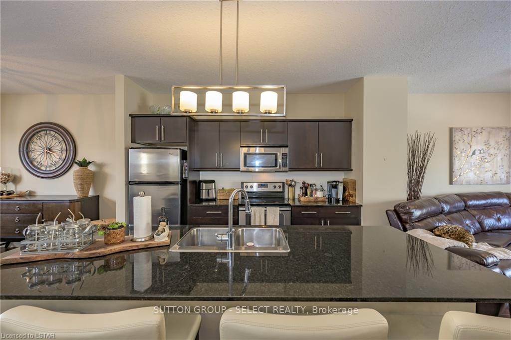 Photo 15 of Unit 3, 1850 Beaverbrook Avenue, London, North M — HOMEH