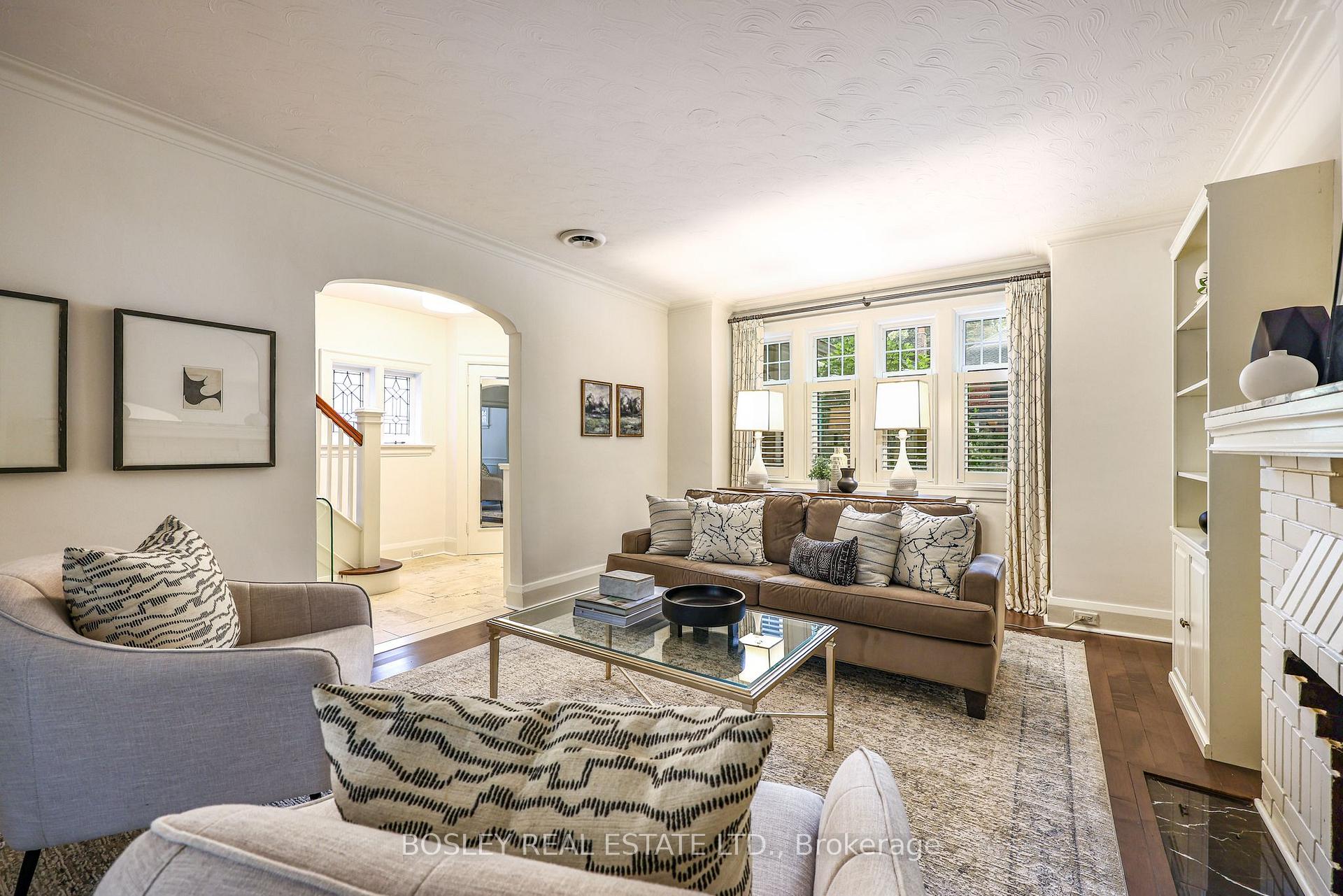 Photo 4 of 149 Lascelles Boulevard, Toronto, Yonge-Eglinton — HOMEH