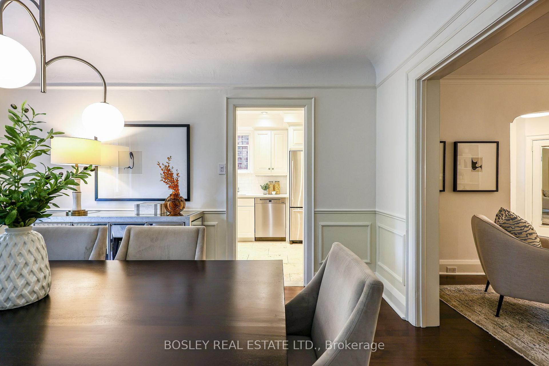 Photo 10 of 149 Lascelles Boulevard, Toronto, Yonge-Eglinton — HOMEH