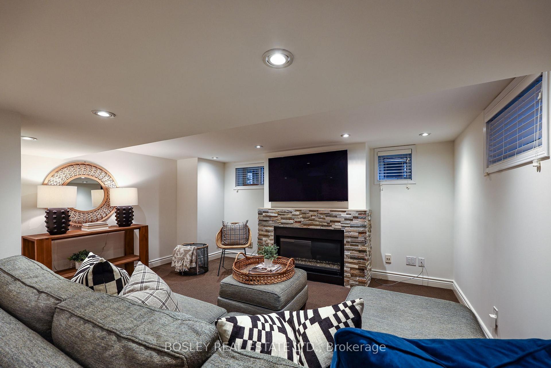 Photo 30 of 149 Lascelles Boulevard, Toronto, Yonge-Eglinton — HOMEH