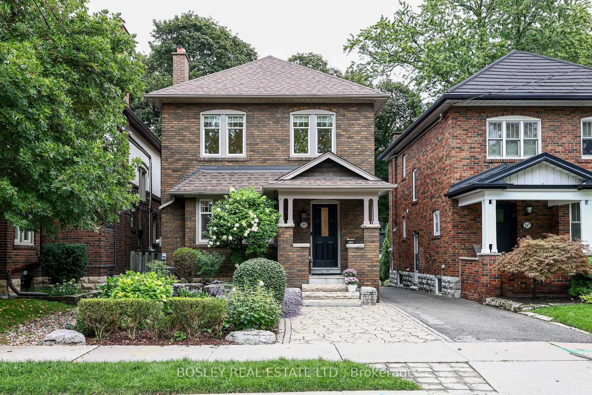 Photo 3 of 149 Lascelles Boulevard, Toronto, Yonge-Eglinton — HOMEH