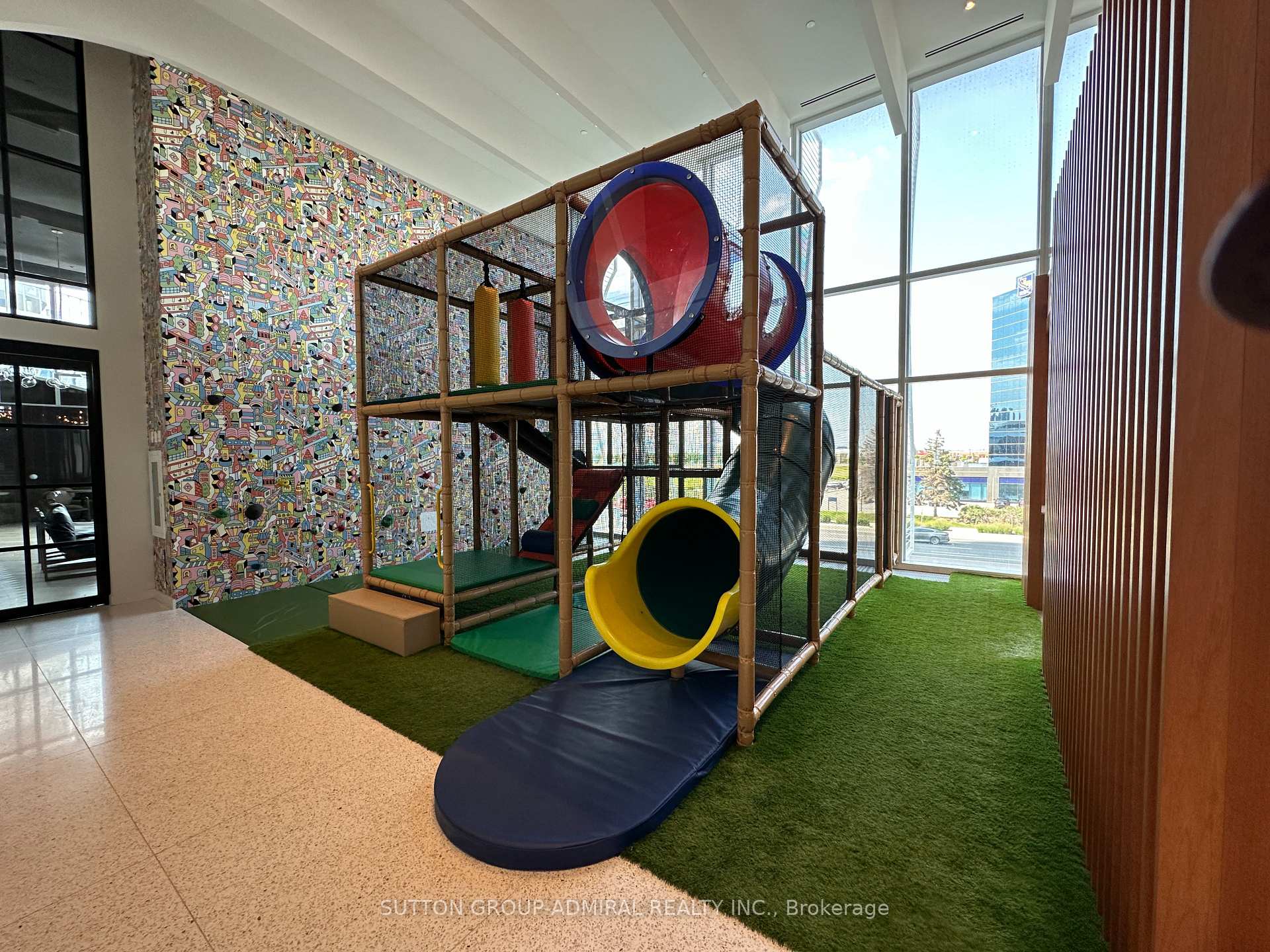 Photo 32 of Unit 5503, 8 Interchange Way, Vaughan, Vaughan Corporate Centre — HOMEH