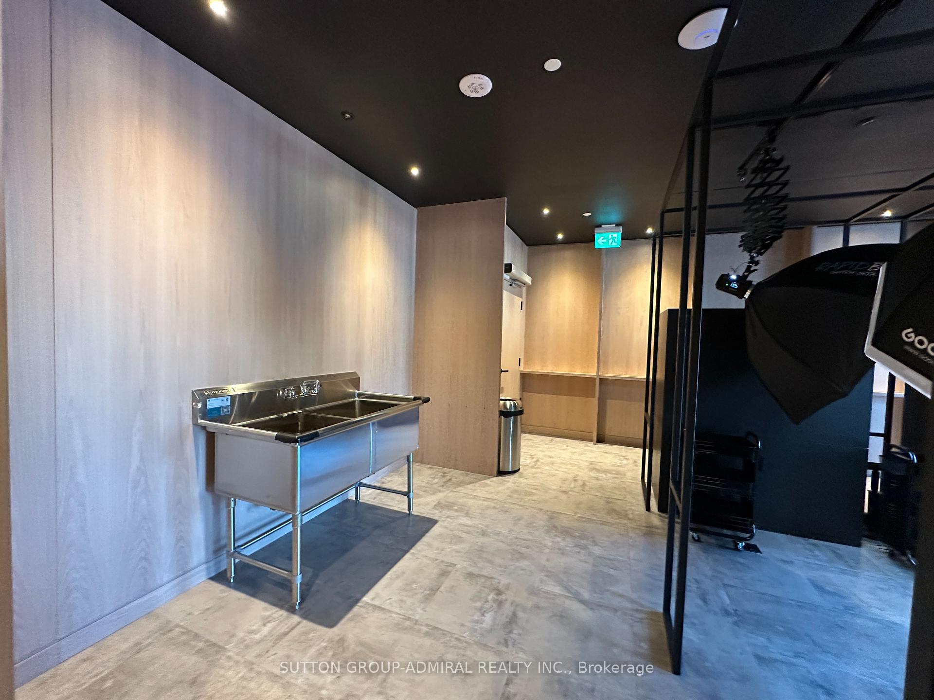 Photo 45 of Unit 5503, 8 Interchange Way, Vaughan, Vaughan Corporate Centre — HOMEH