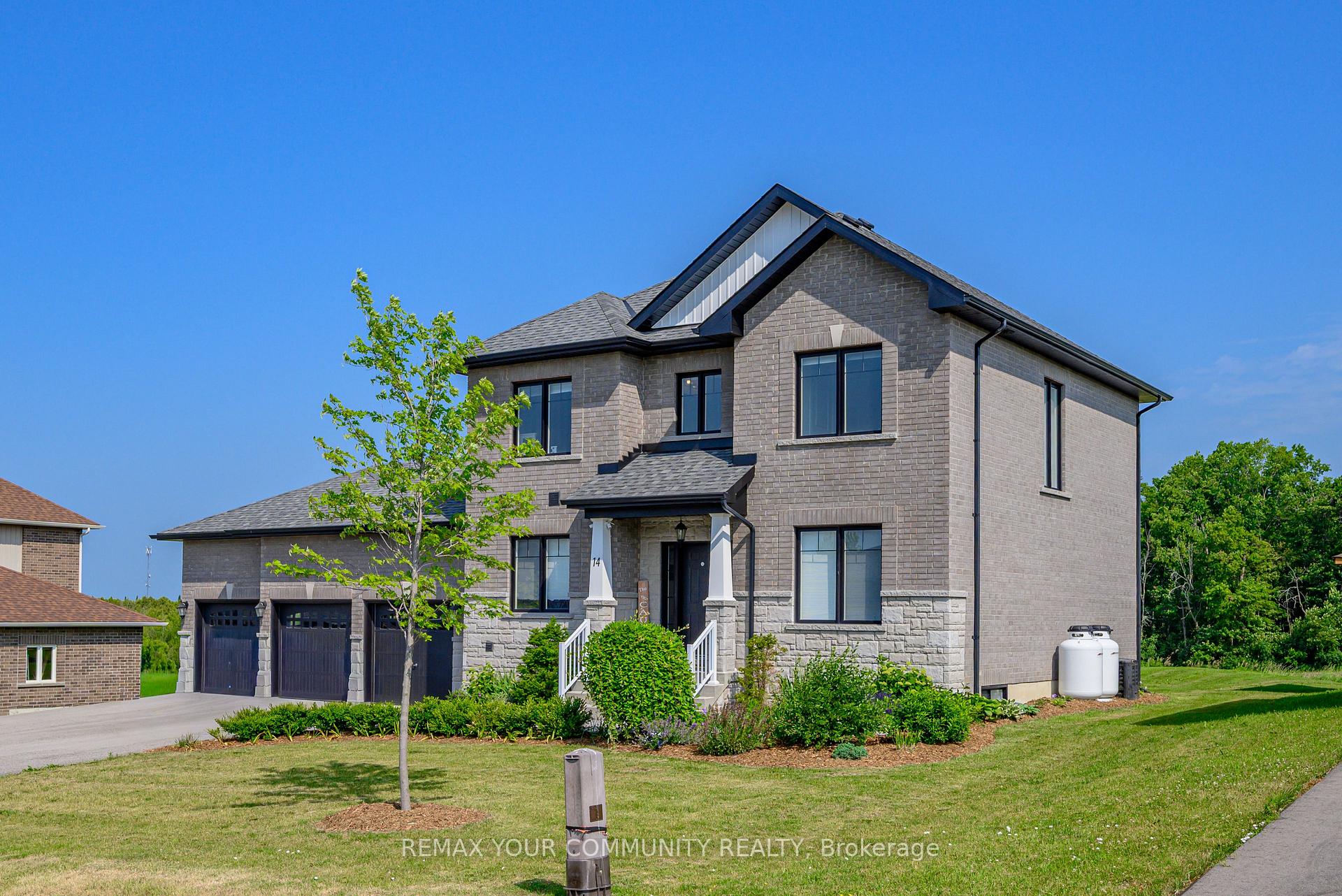 Photo 3 of 14 McCrae Crescent, Kawartha Lakes, Woodville — HOMEH