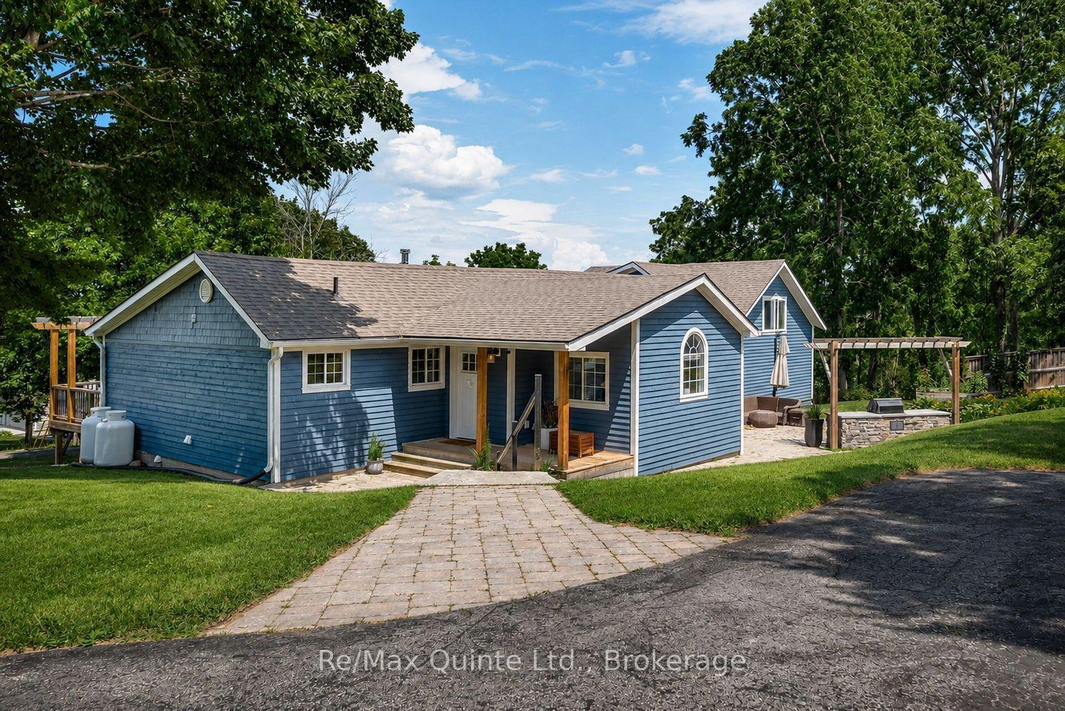 Photo 2 of 14 Eastern Avenue, Prince Edward County, Ameliasburg Ward — HOMEH