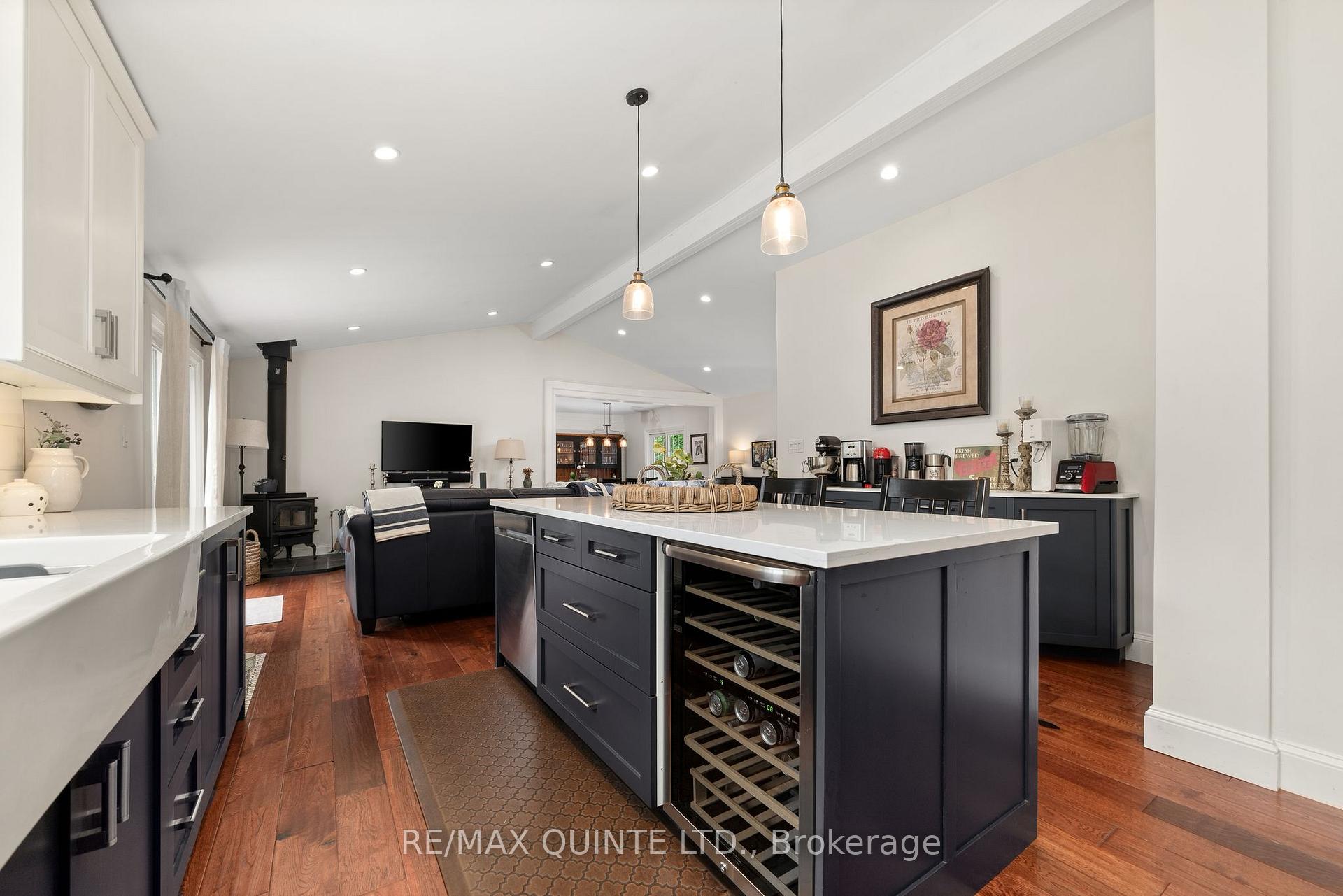 Photo 7 of 14 Eastern Avenue, Prince Edward County, Ameliasburg Ward — HOMEH