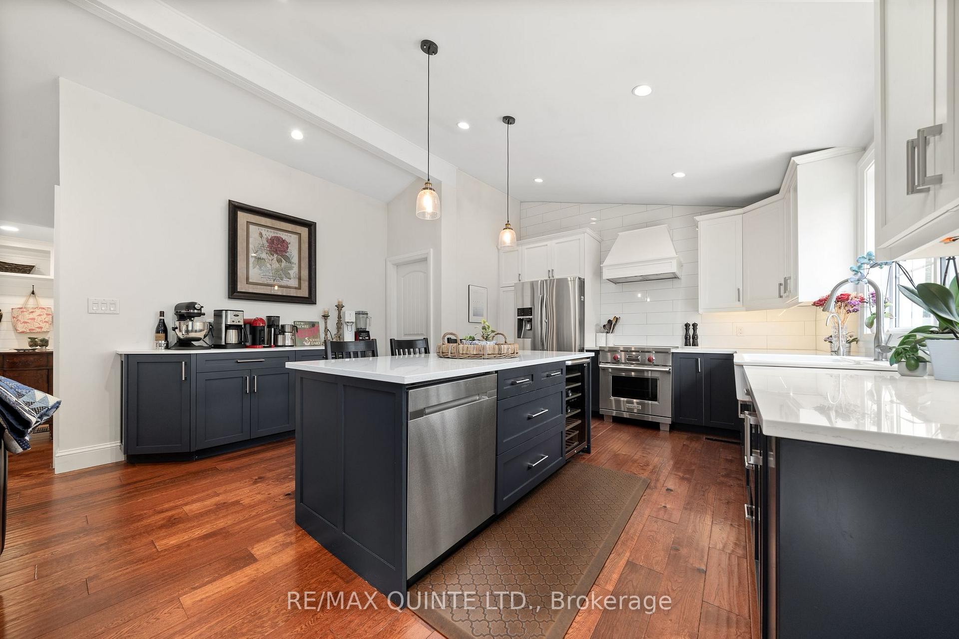 Photo 8 of 14 Eastern Avenue, Prince Edward County, Ameliasburg Ward — HOMEH