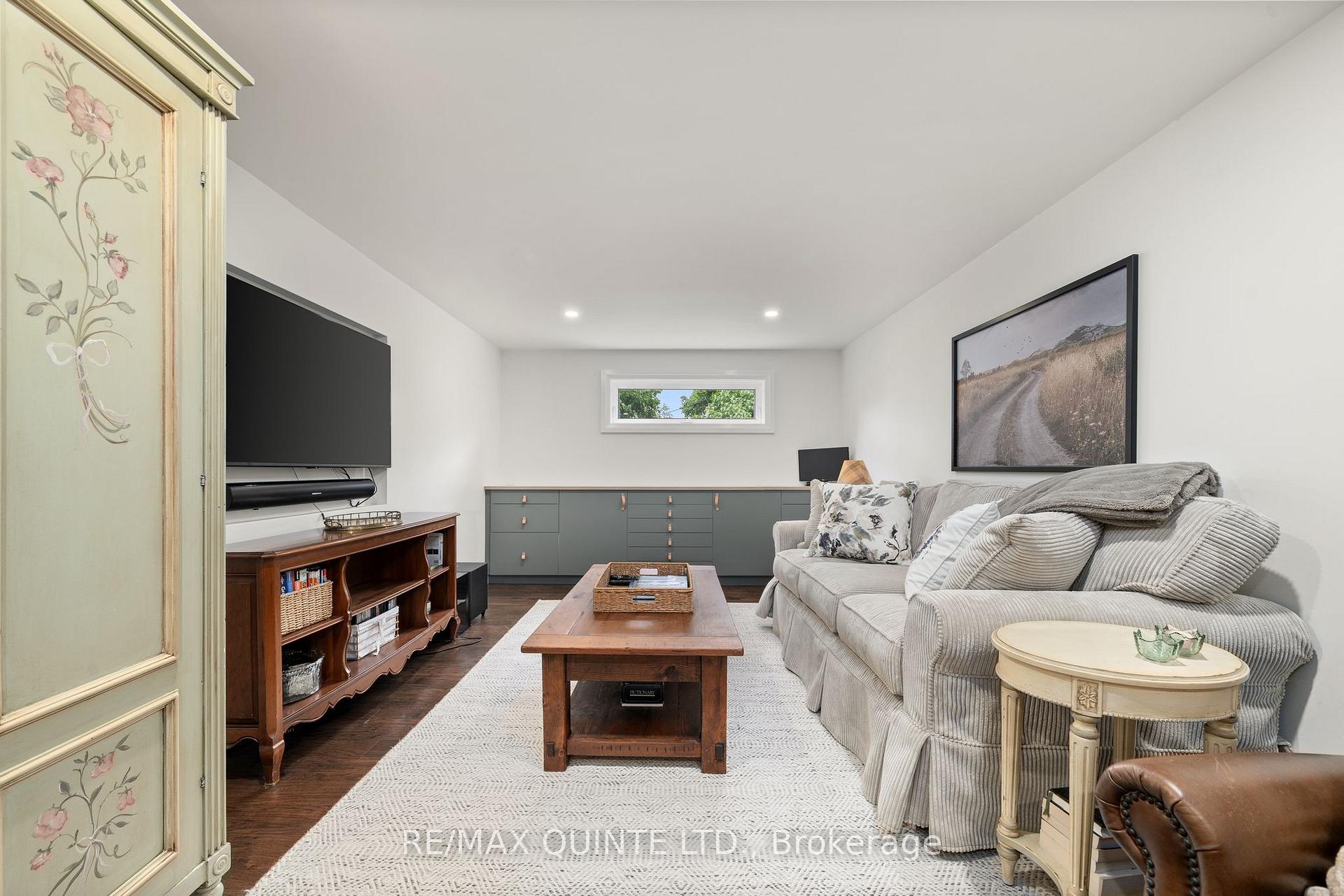 Photo 26 of 14 Eastern Avenue, Prince Edward County, Ameliasburg Ward — HOMEH