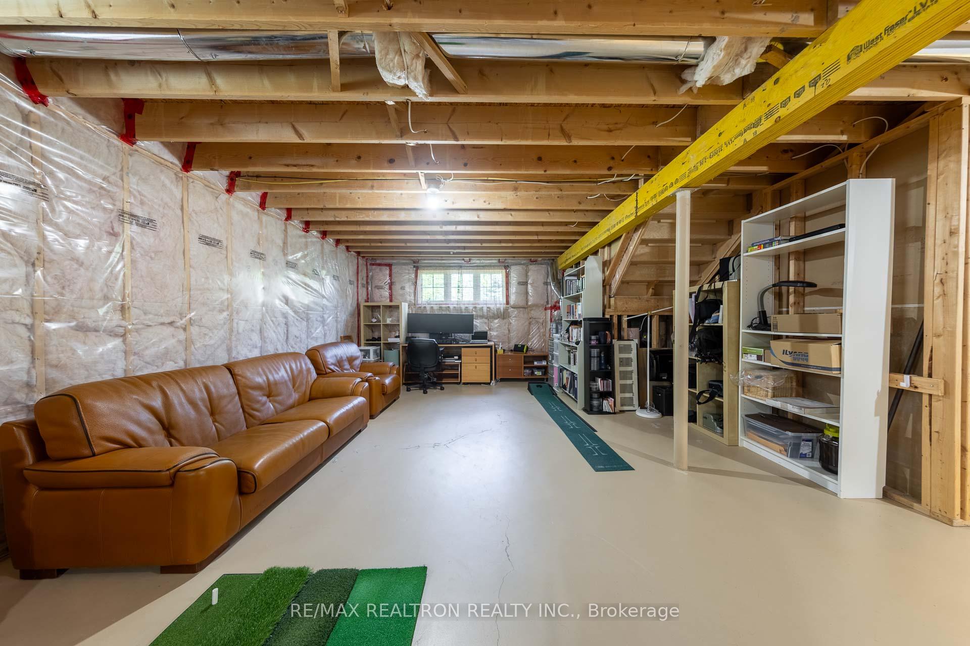 Photo 32 of 157B Silas Boulevard, Georgina, Keswick North — HOMEH