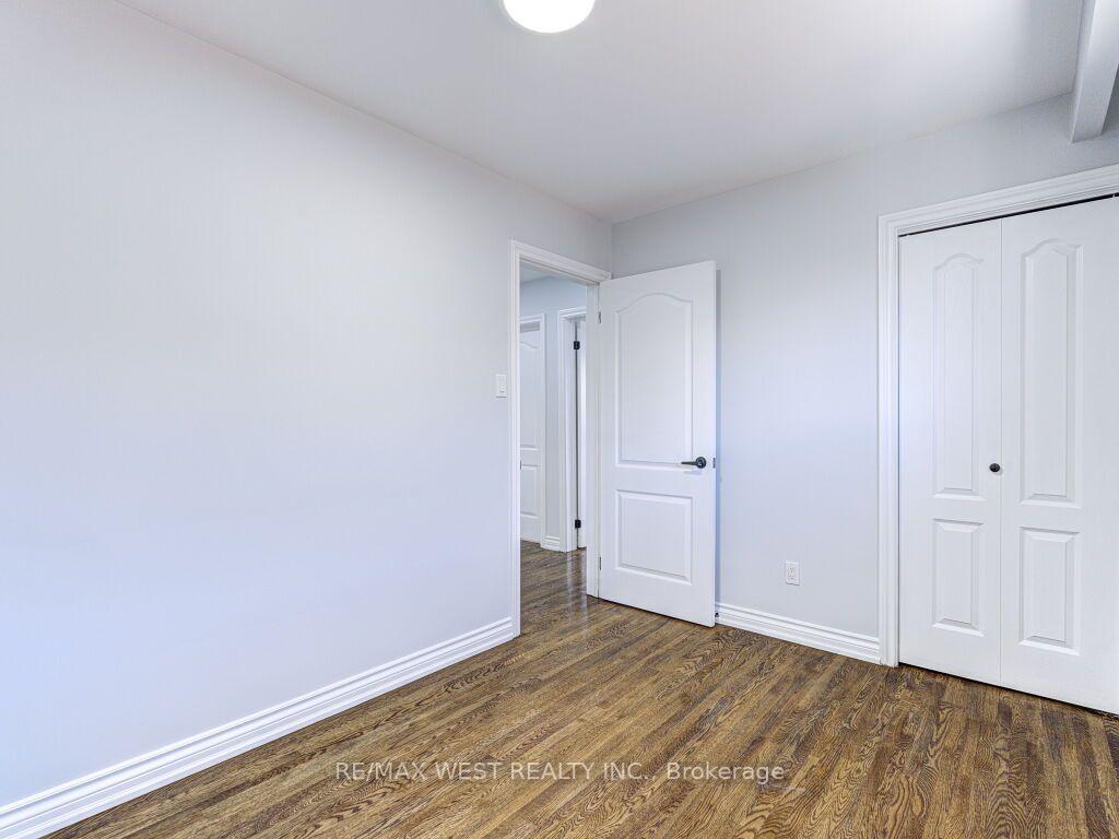 Photo 29 of 17 Cabana Drive, North York, Humber Summit — HOMEH
