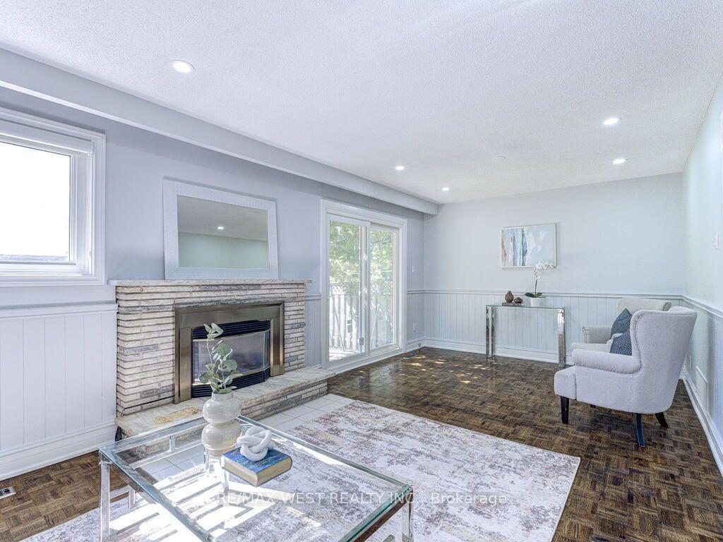 Photo 38 of 17 Cabana Drive, North York, Humber Summit — HOMEH