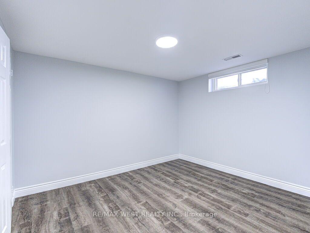 Photo 46 of 17 Cabana Drive, North York, Humber Summit — HOMEH