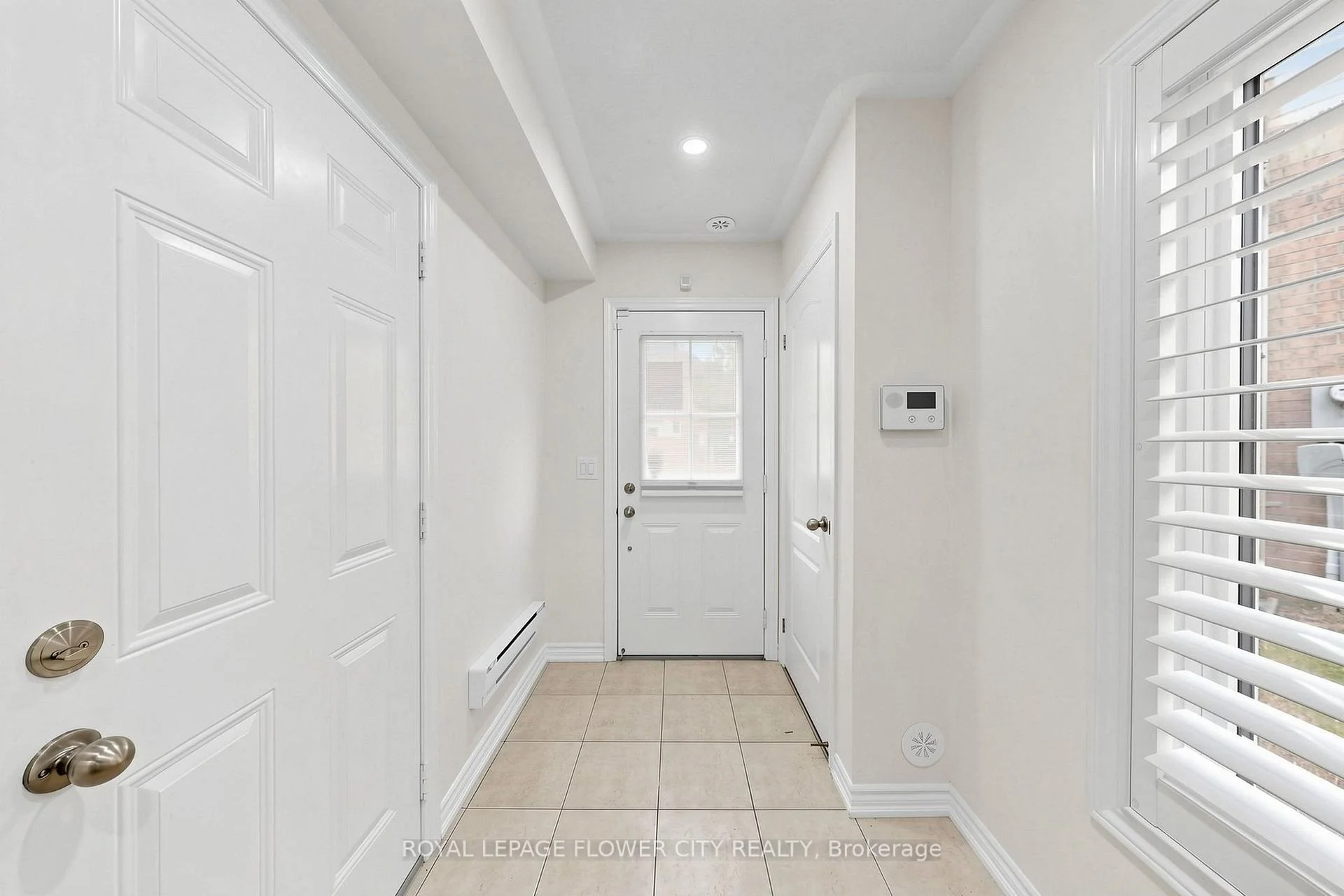 Photo 6 of Unit 154, 46 Soccavo Crescent, Brampton, Bram West — HOMEH