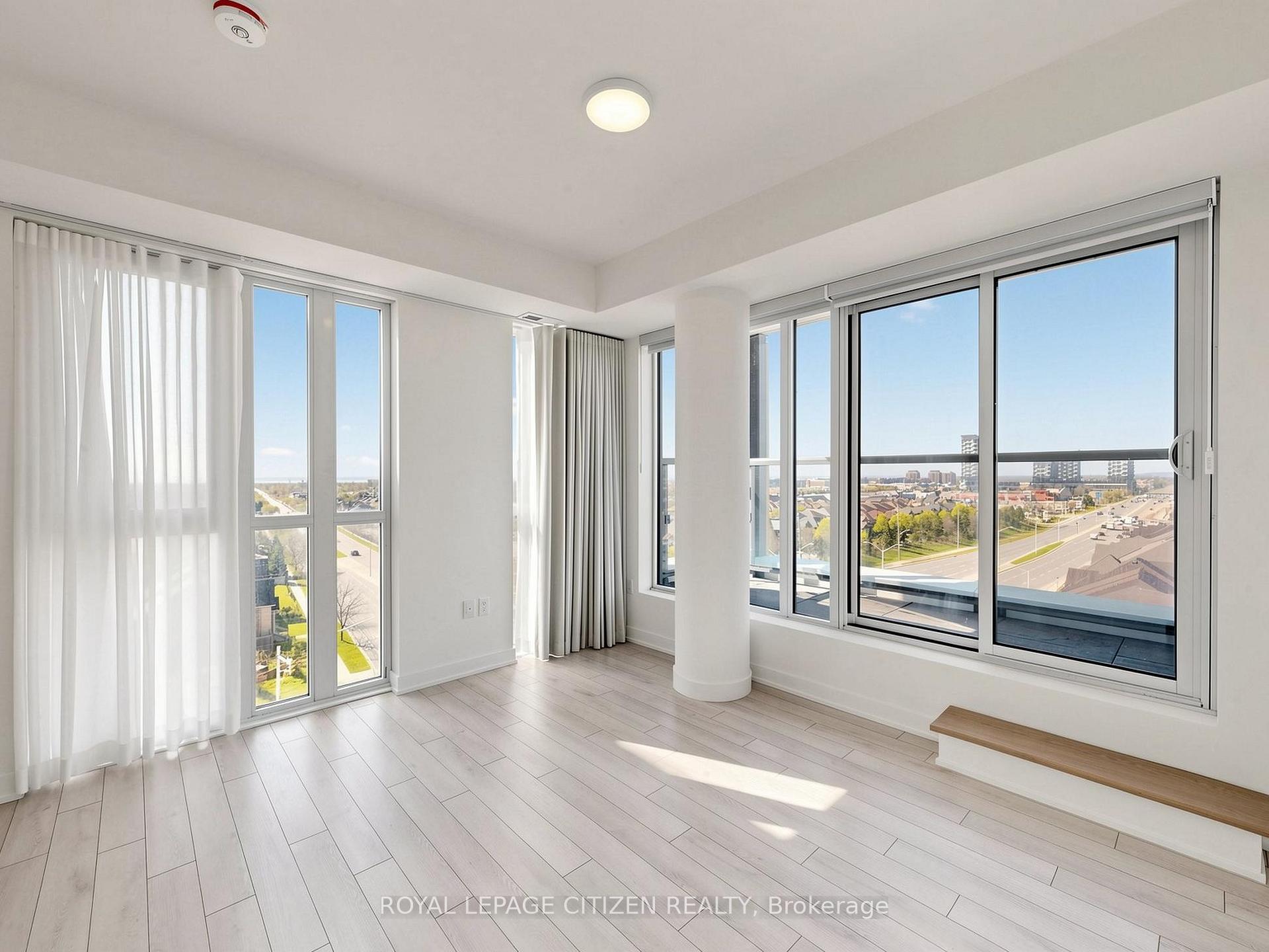 Photo 15 of Unit 814, 1005 Dundas Street E, Oakville, Joshua Meadows — HOMEH