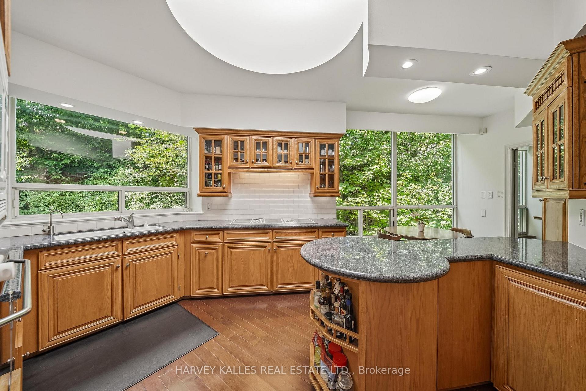 Photo 10 of Unit PH16, 3800 Yonge Street, Toronto, Bedford Park-Nortown — HOMEH