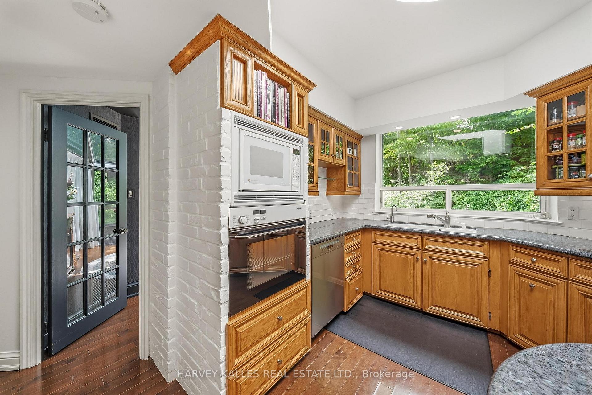 Photo 12 of Unit PH16, 3800 Yonge Street, Toronto, Bedford Park-Nortown — HOMEH