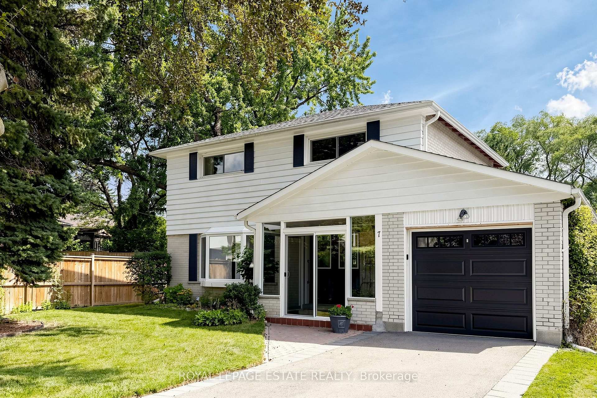Photo 1 of 7 Longhope Place, North York, Don Valley Village — HOMEH