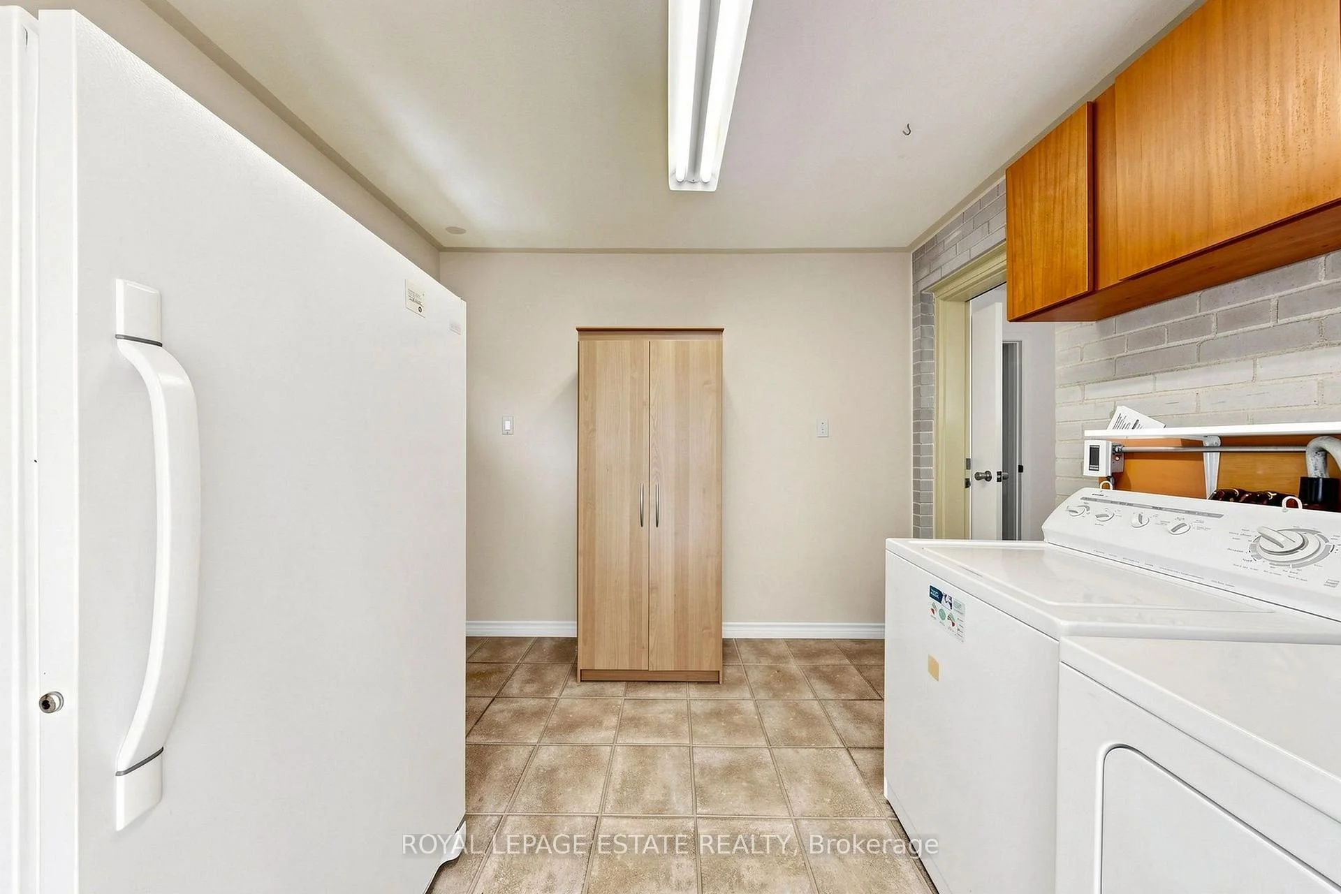 Photo 35 of 7 Longhope Place, North York, Don Valley Village — HOMEH