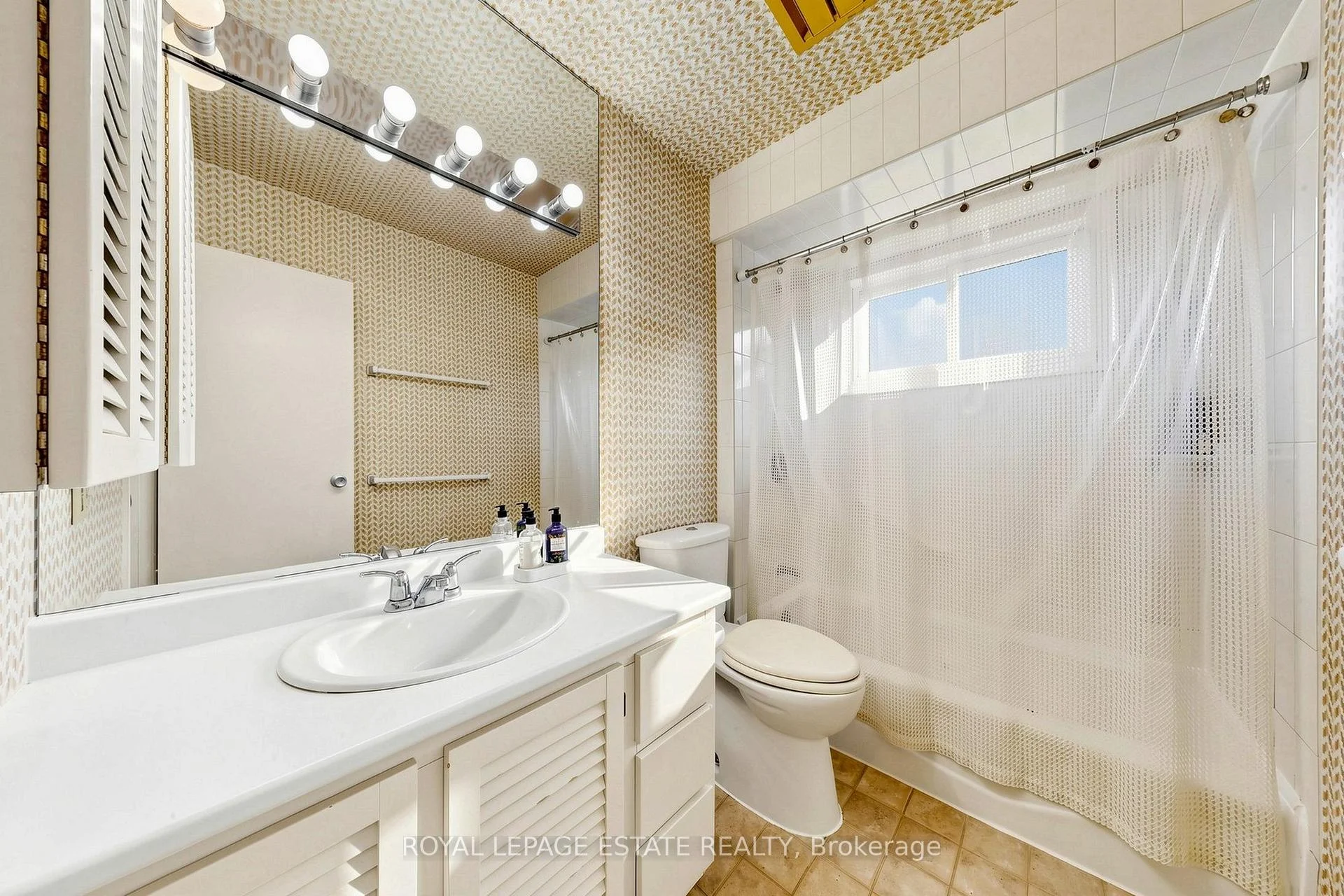 Photo 45 of 7 Longhope Place, North York, Don Valley Village — HOMEH