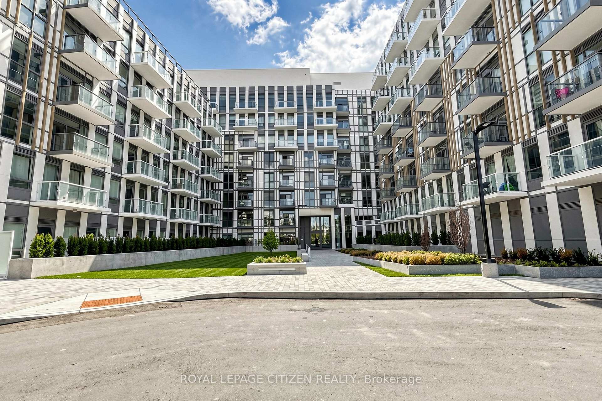 Photo of Unit 719, 1005 Dundas Street E