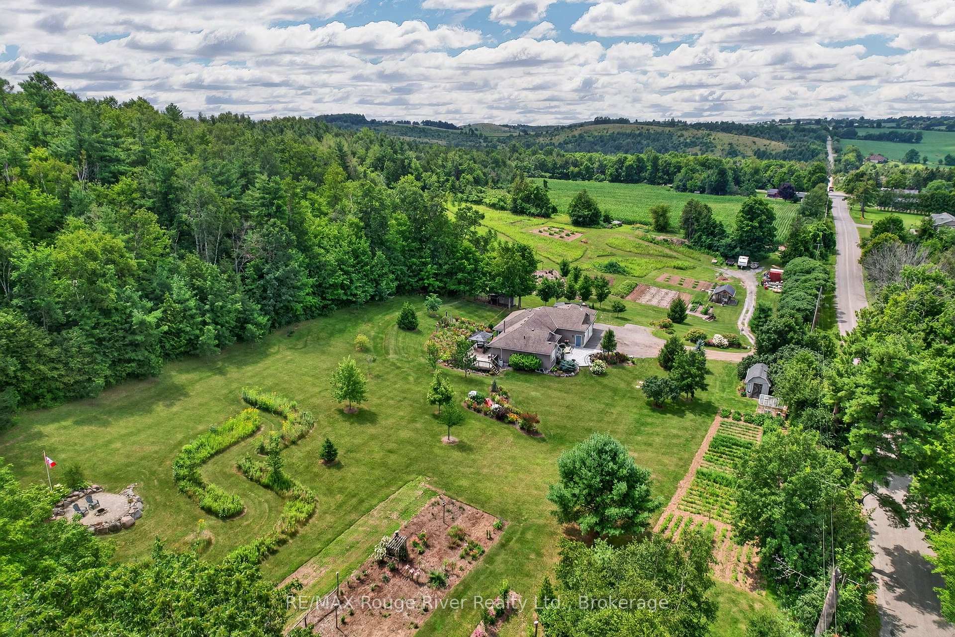Photo 5 of 9285 Turk Road, Hamilton Township, Rural Hamilton — HOMEH