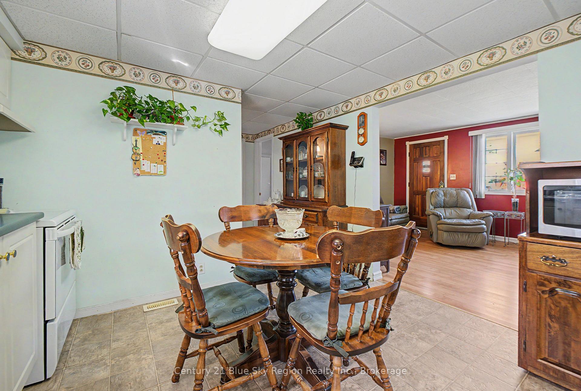 Photo 6 of 383 Angus Street, North Bay, Widdifield — HOMEH