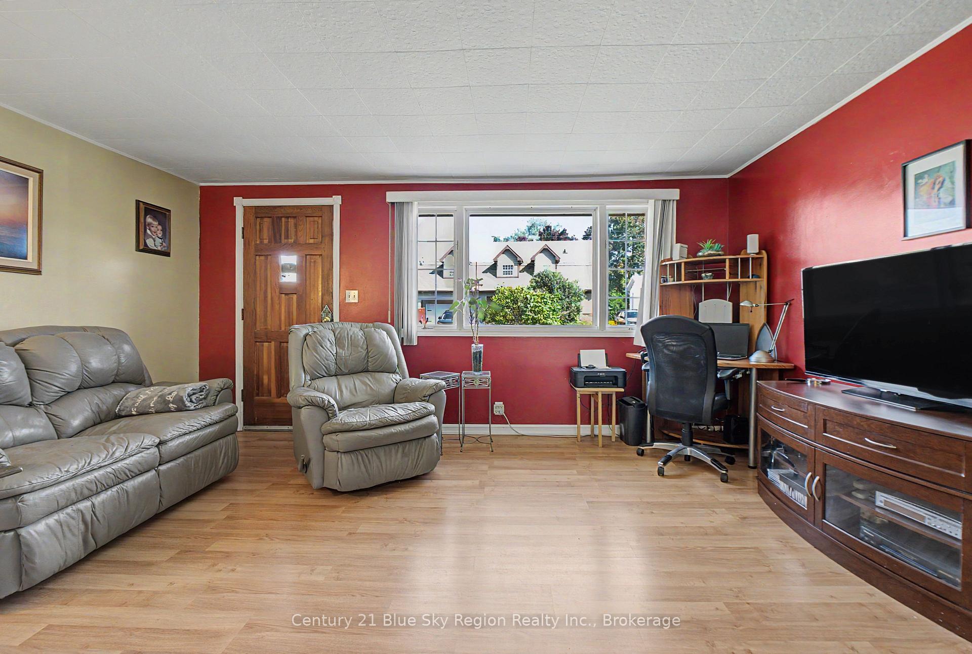 Photo 13 of 383 Angus Street, North Bay, Widdifield — HOMEH