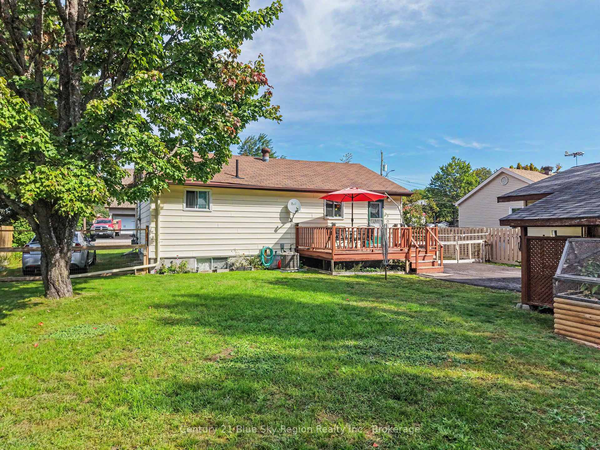Photo 16 of 383 Angus Street, North Bay, Widdifield — HOMEH
