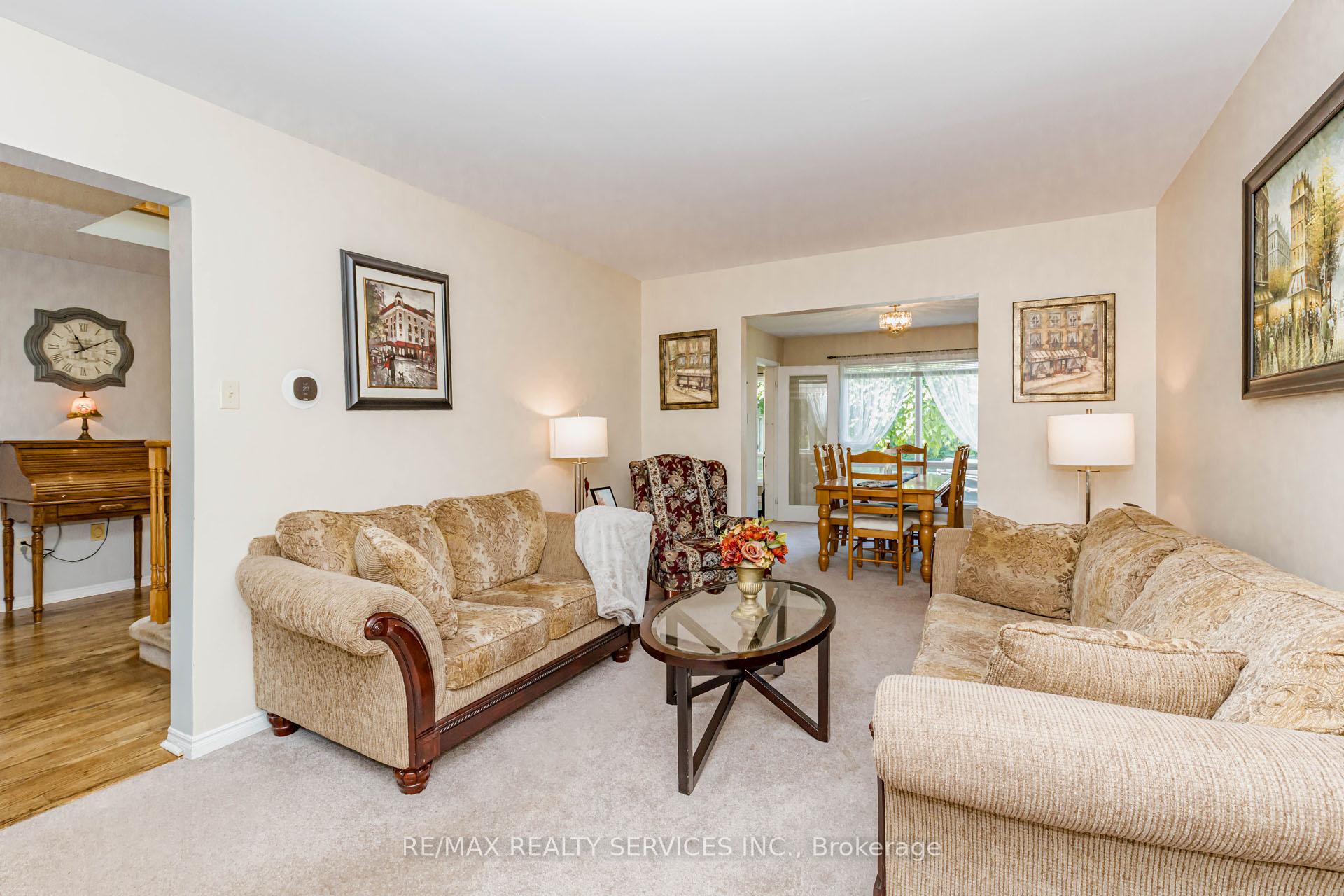 Photo 21 of 50 Barr Crescent, Brampton, Heart Lake East — HOMEH