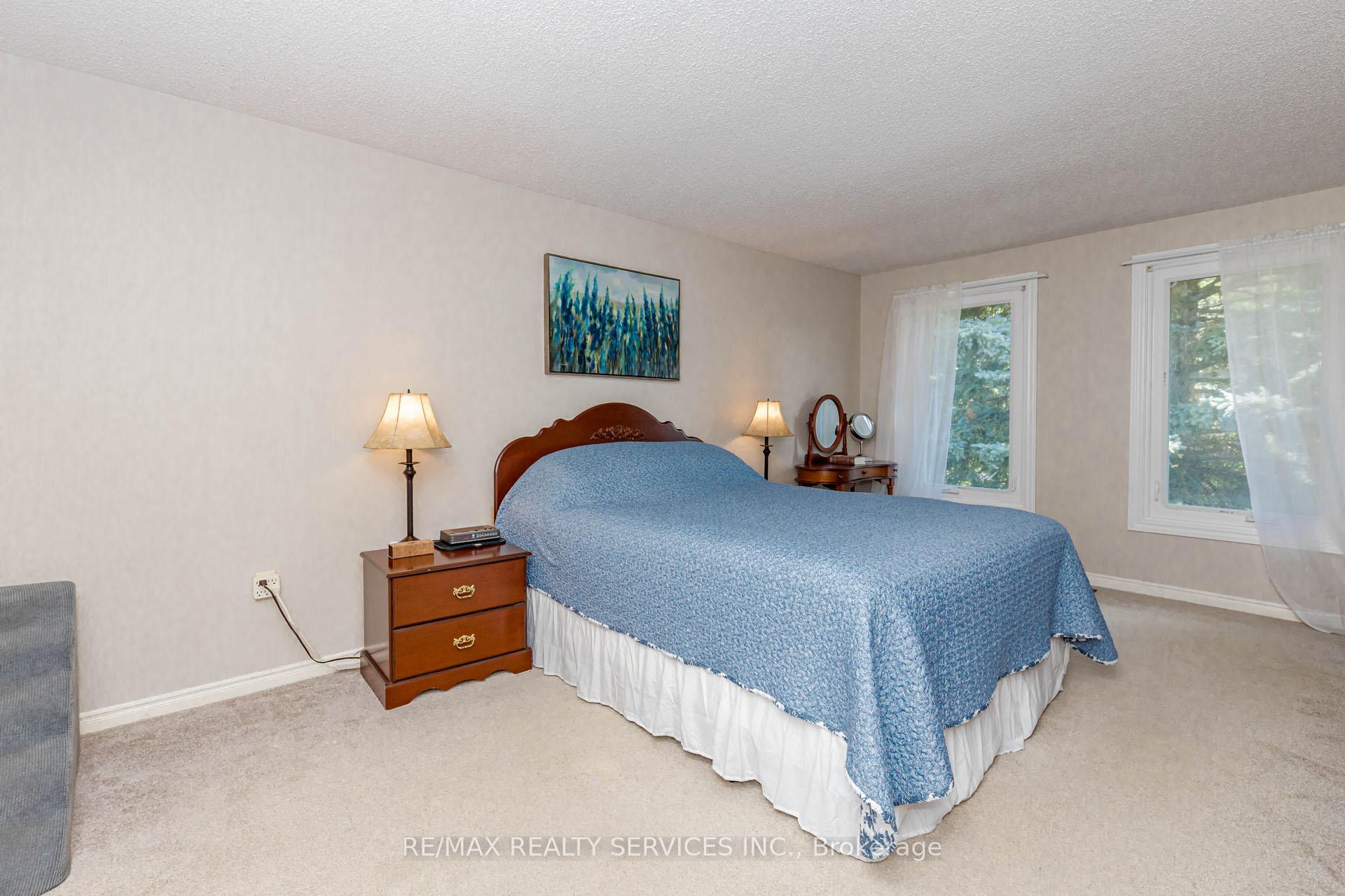 Photo 23 of 50 Barr Crescent, Brampton, Heart Lake East — HOMEH
