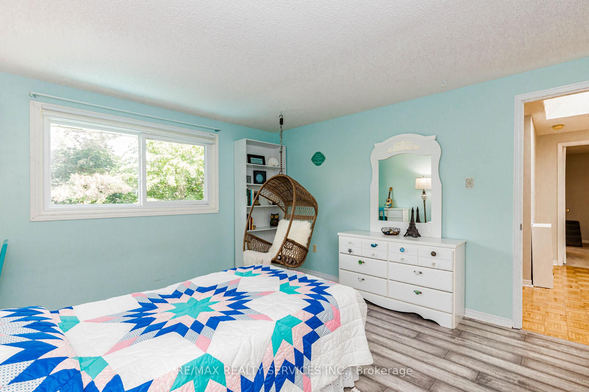 Photo 24 of 50 Barr Crescent, Brampton, Heart Lake East — HOMEH