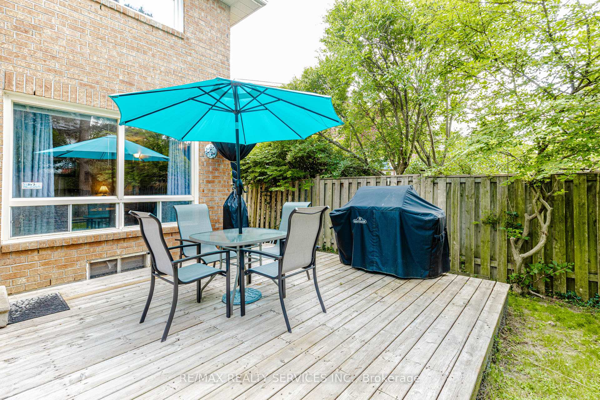 Photo 32 of 50 Barr Crescent, Brampton, Heart Lake East — HOMEH