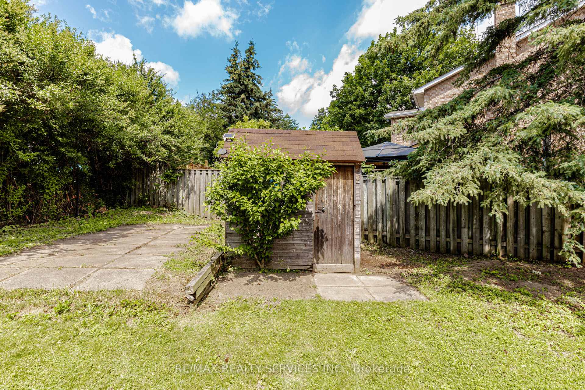 Photo 34 of 50 Barr Crescent, Brampton, Heart Lake East — HOMEH