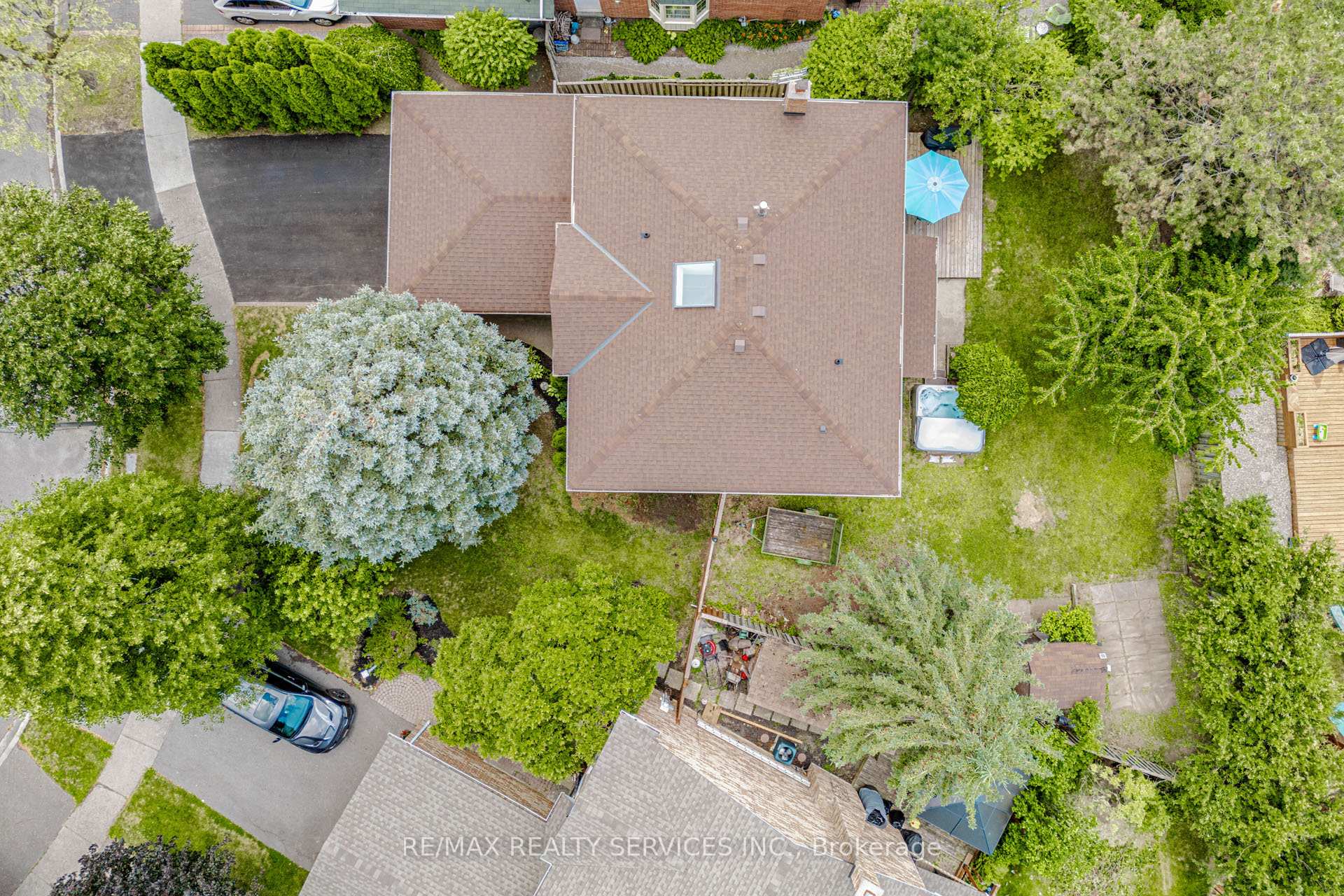Photo 39 of 50 Barr Crescent, Brampton, Heart Lake East — HOMEH