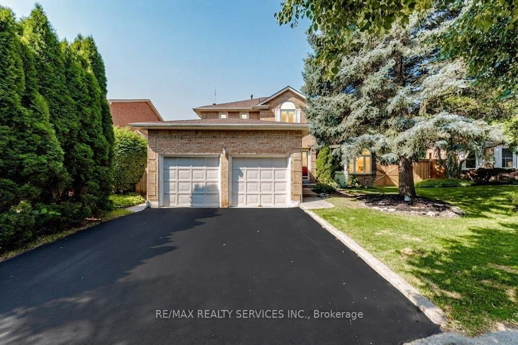 Photo 1 of 50 Barr Crescent, Brampton, Heart Lake East — HOMEH