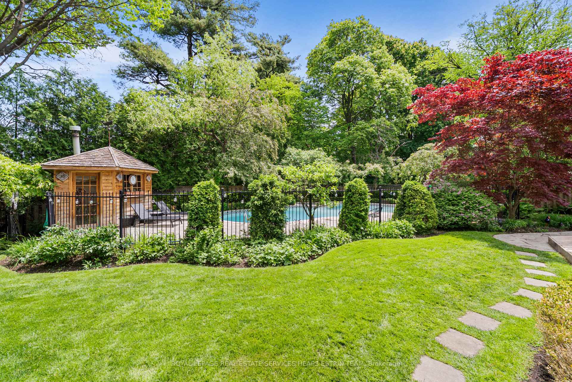 Photo 13 of 25 Strathgowan Crescent, Toronto, Lawrence Park South — HOMEH
