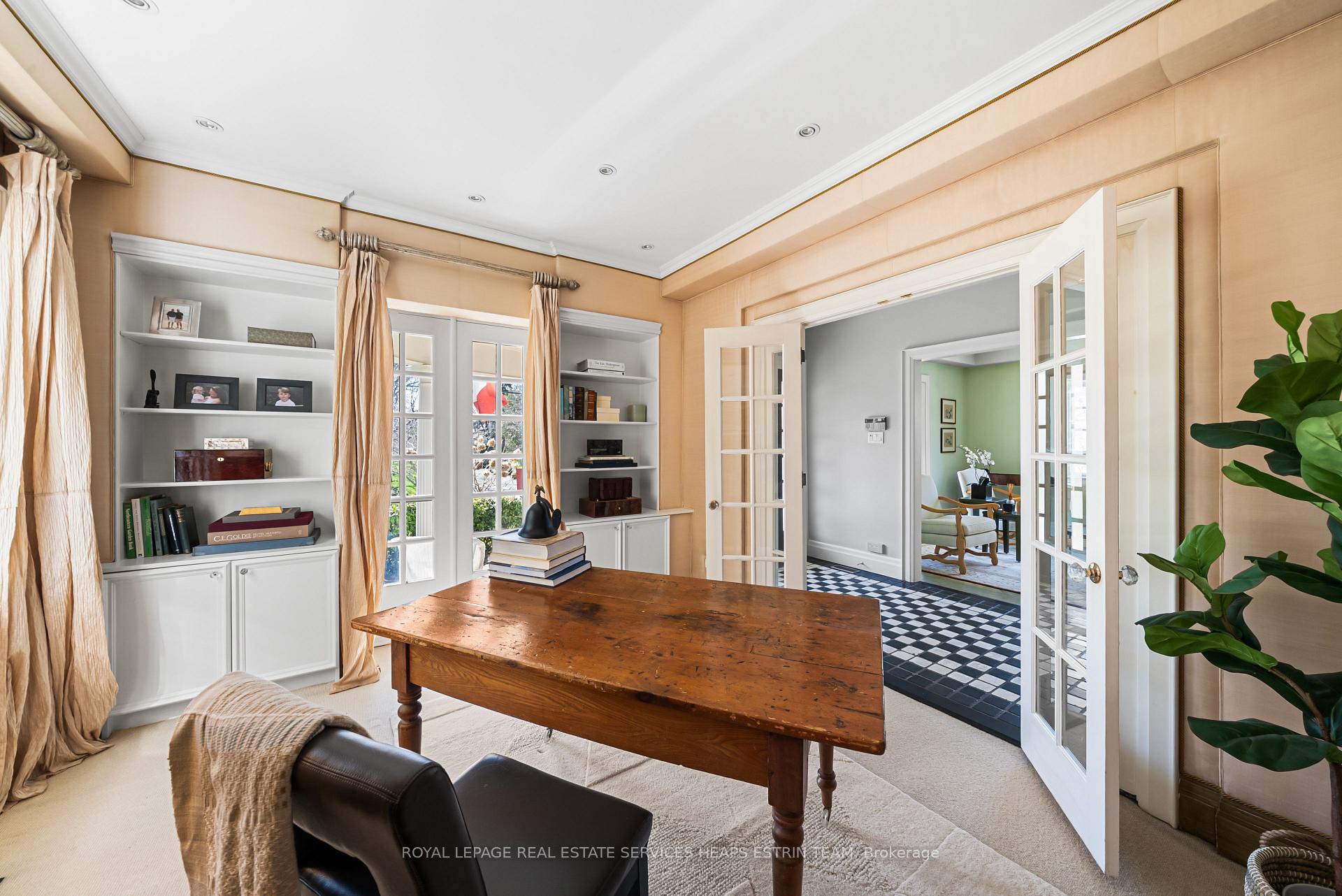 Photo 30 of 25 Strathgowan Crescent, Toronto, Lawrence Park South — HOMEH