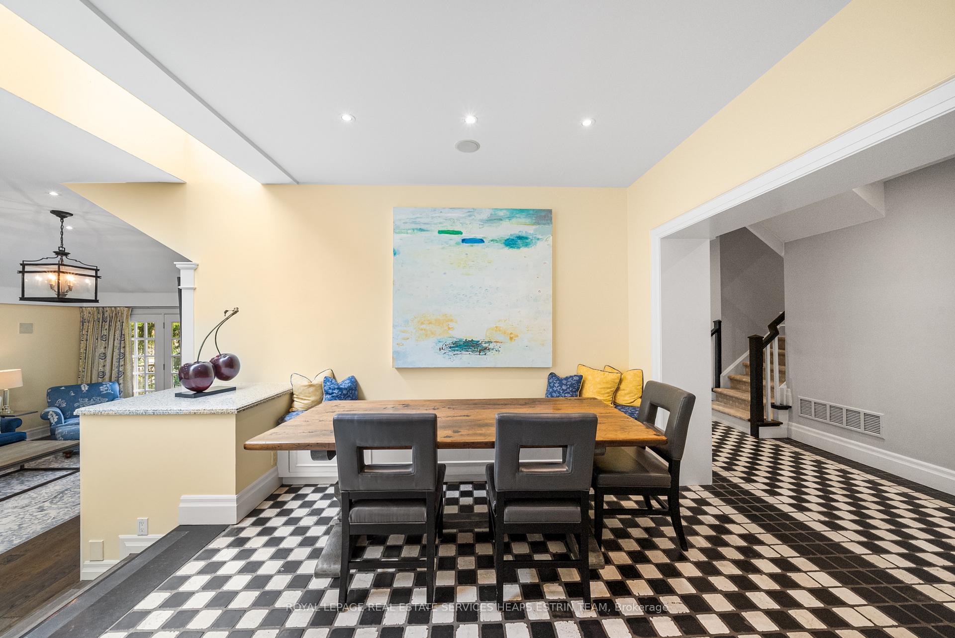 Photo 36 of 25 Strathgowan Crescent, Toronto, Lawrence Park South — HOMEH