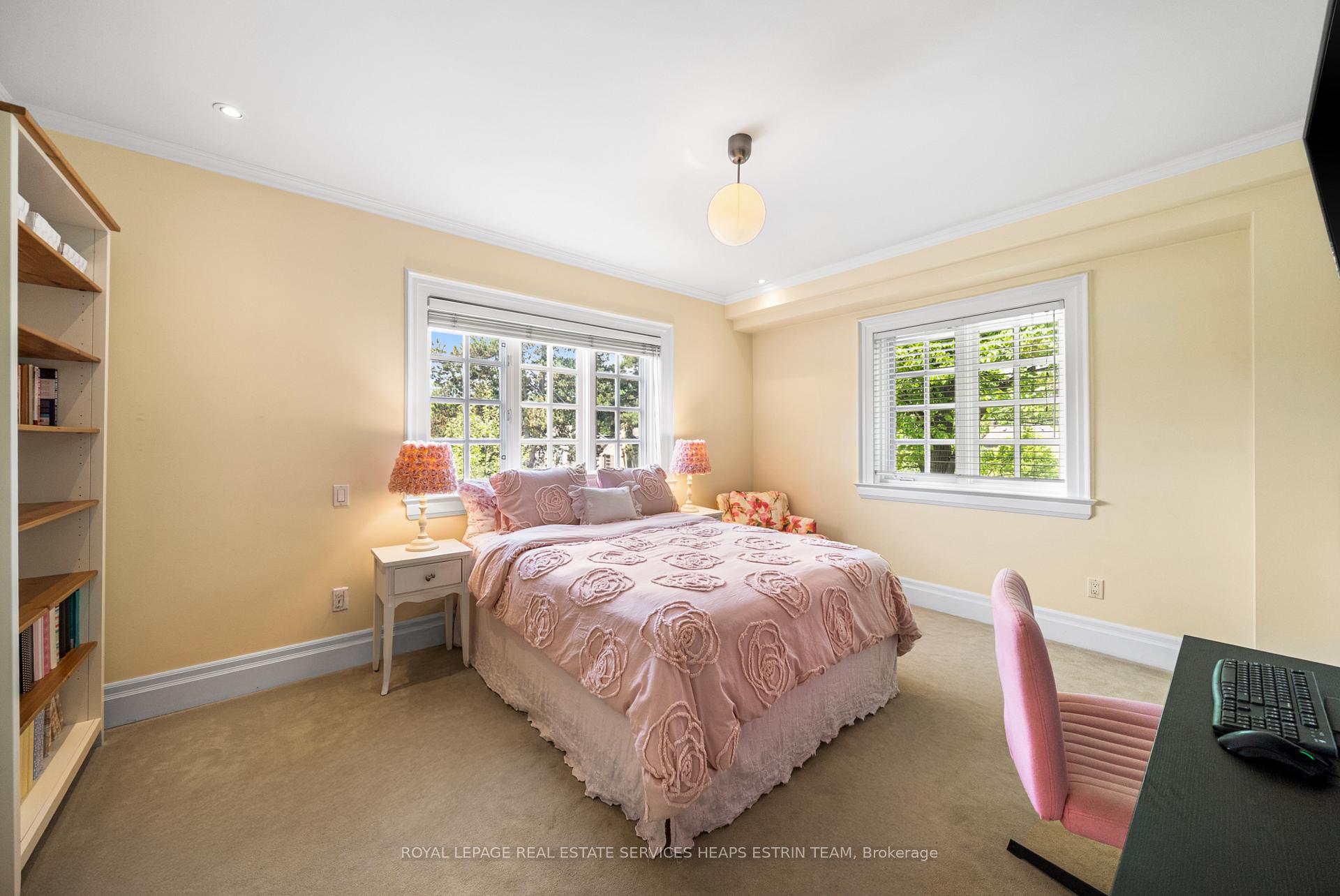 Photo 43 of 25 Strathgowan Crescent, Toronto, Lawrence Park South — HOMEH