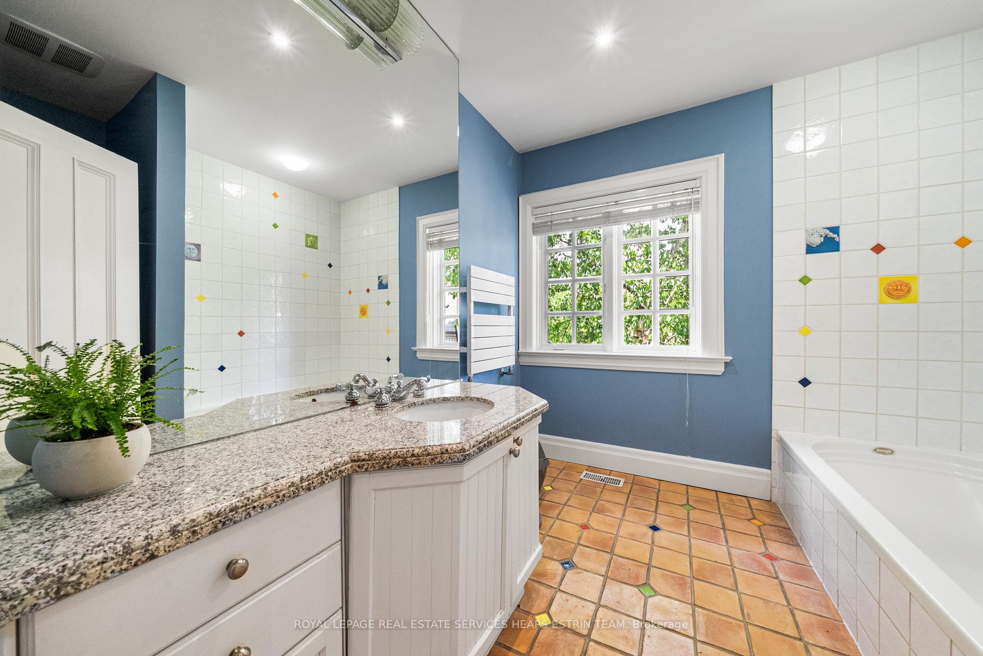 Photo 49 of 25 Strathgowan Crescent, Toronto, Lawrence Park South — HOMEH