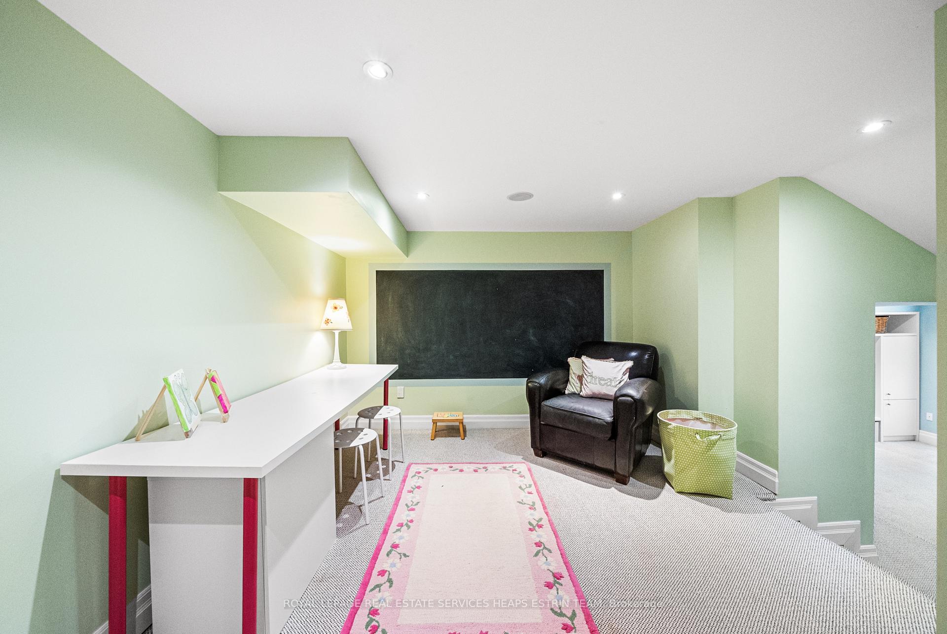 Photo 57 of 25 Strathgowan Crescent, Toronto, Lawrence Park South — HOMEH